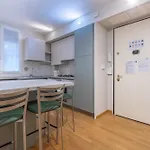 Guesthost - Nel Cuore Del Centro Storico Cozy Bologna